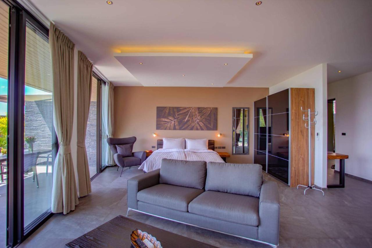 Aparthotel Ocean Rock Kalim à Patong Extérieur photo